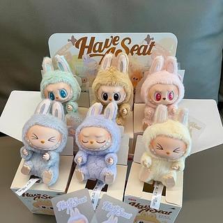 Labubu Chaveiro Boneca Surpresa- Have a Seat